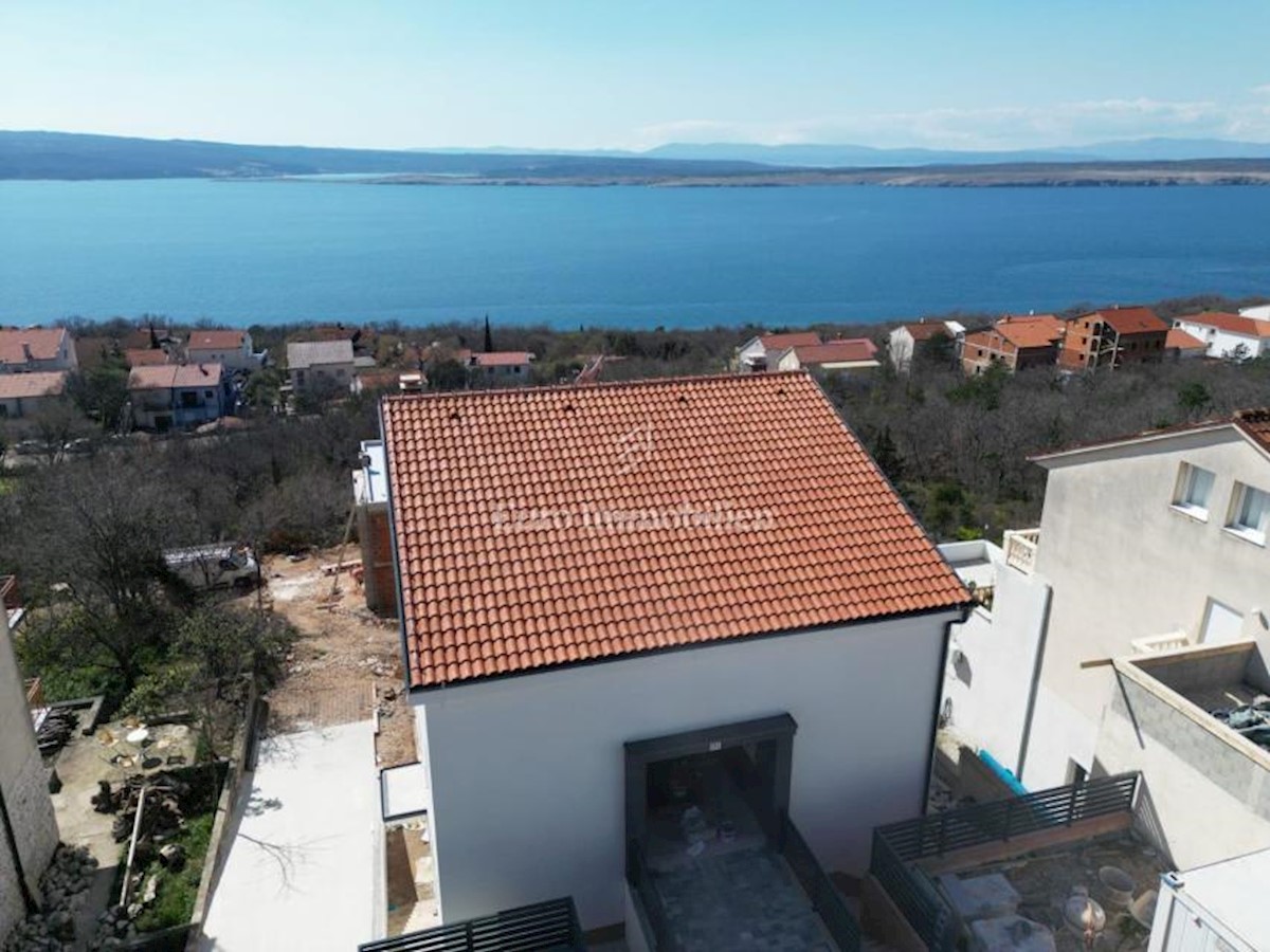 Duplex apartment with sea view, Dramalj