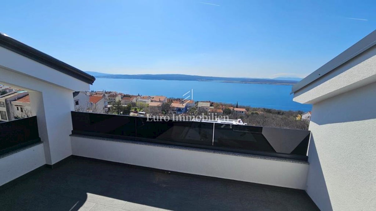 Duplex apartment with sea view, Dramalj