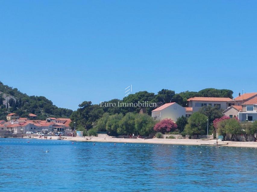 Tisno - lussuoso appartamento con vista mare vicino alla spiaggia