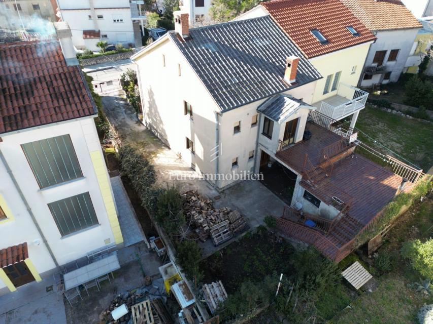 Crikvenica, casa bifamiliare in ottima posizione