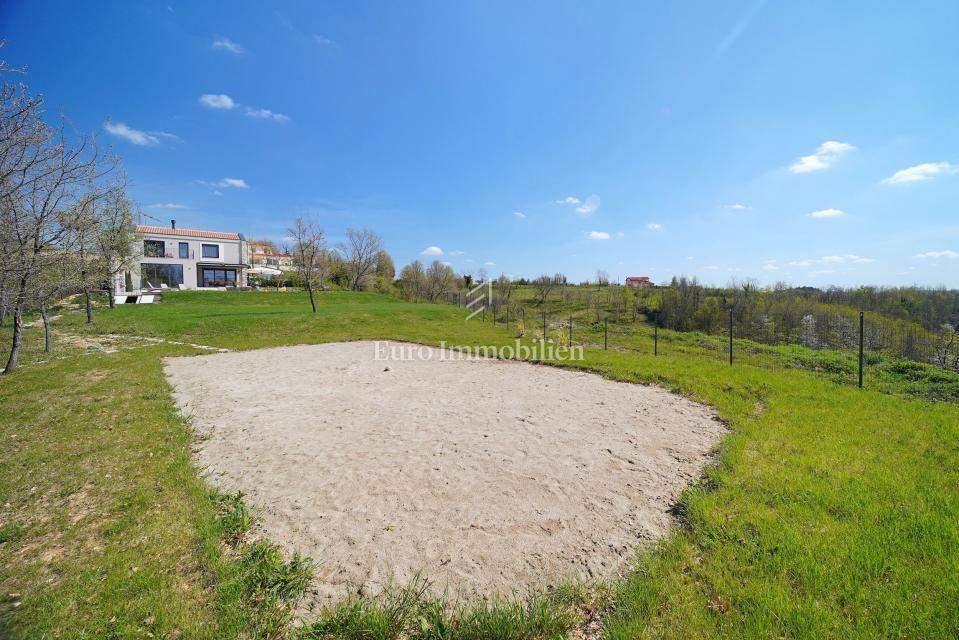 Casa moderna con piscina - dintorni di Montona