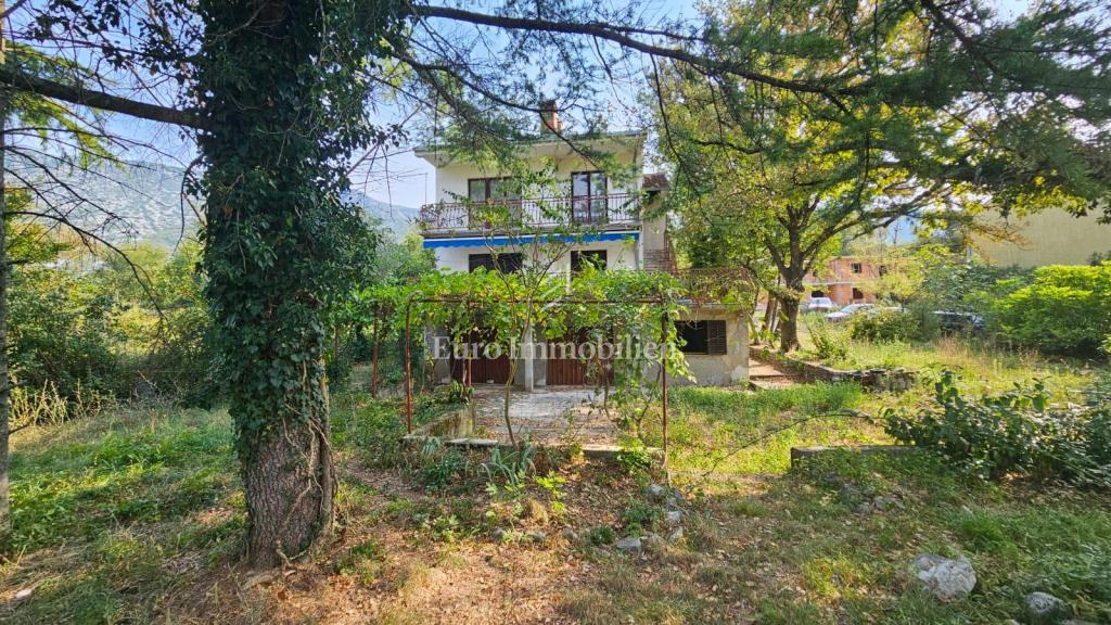 Casa Tribalj con ampio giardino