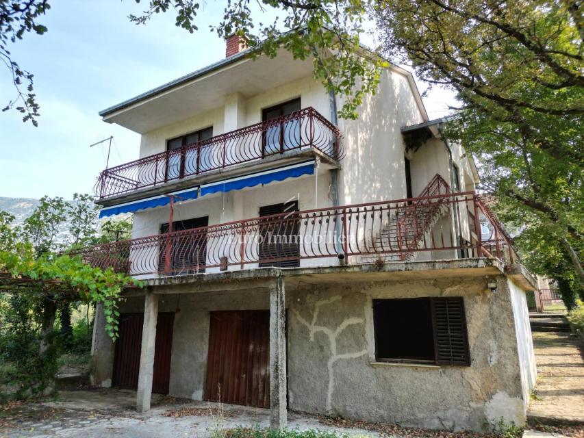 Casa Tribalj con ampio giardino