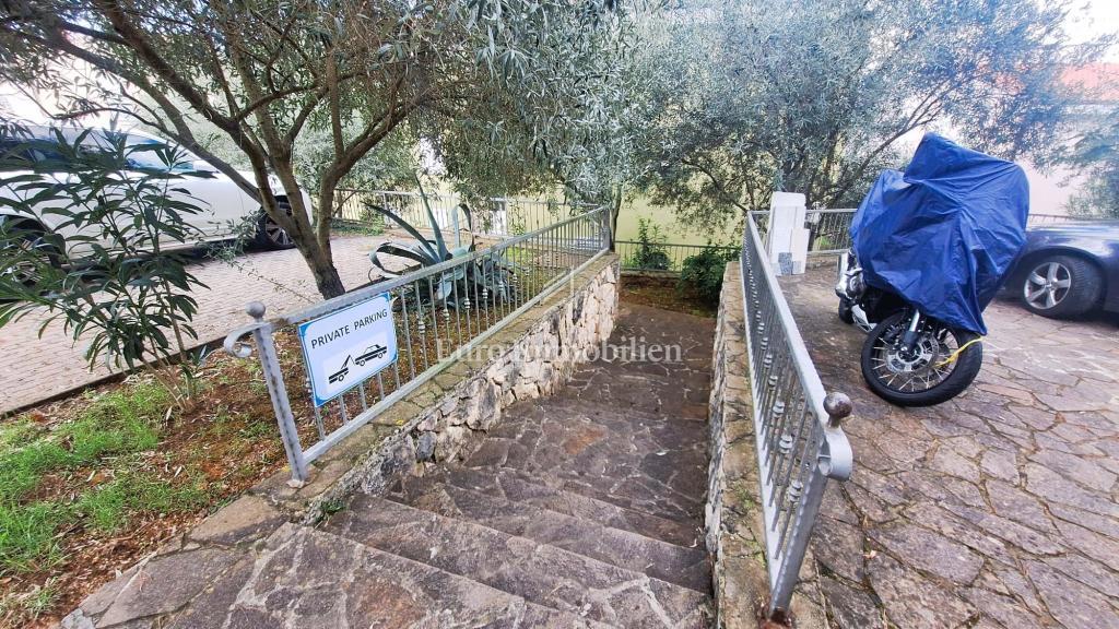 Isola di Krk! Spazioso appartamento a 100 m dal mare!
