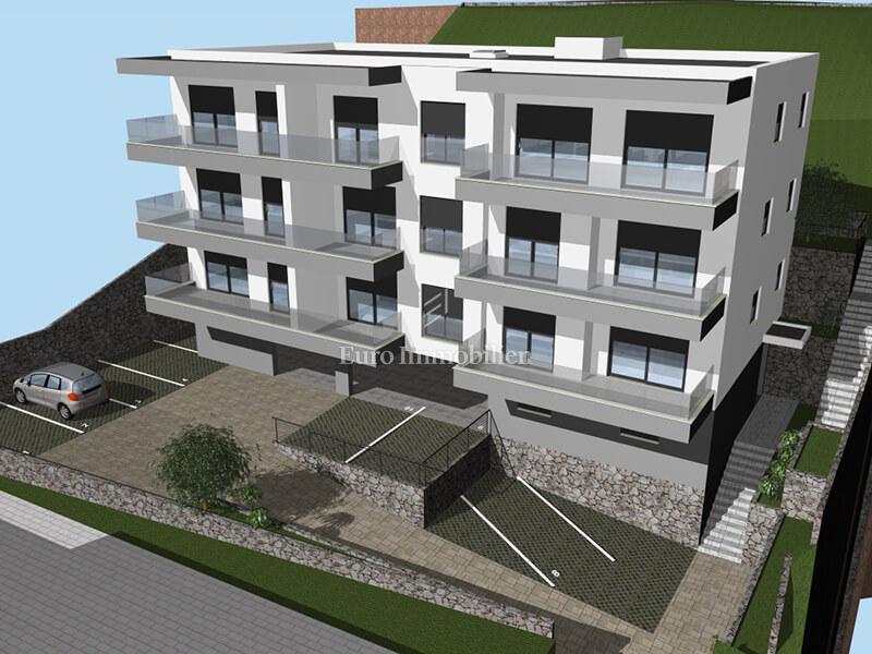 Nuova costruzione sopra il centro di Makarska