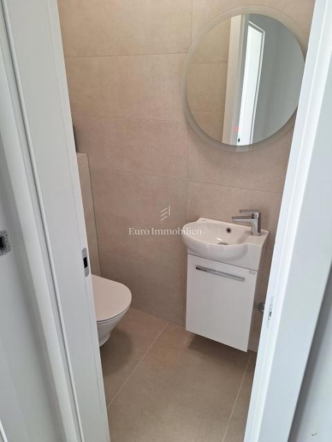 Novalja - appartamento al secondo piano di un nuovo edificio