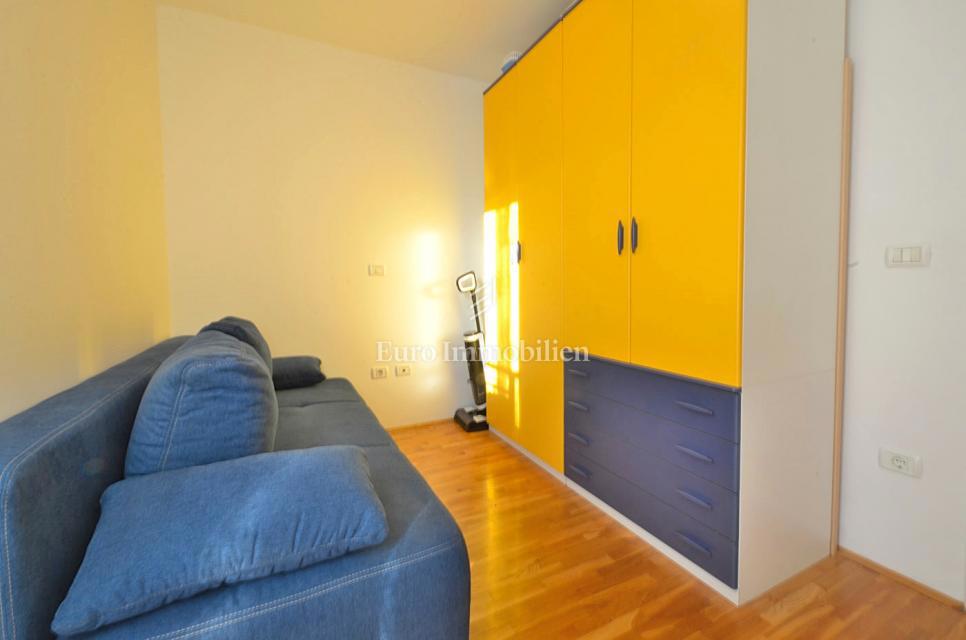 Istria - Novigrad - appartamento con due camere da letto