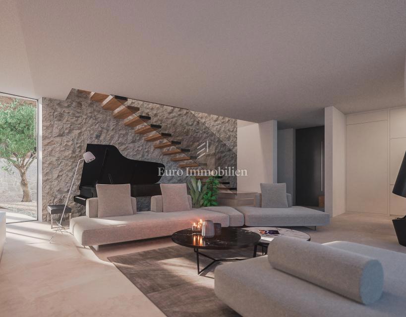 Terreno con vista mare con permesso per una villa a Vrbnik