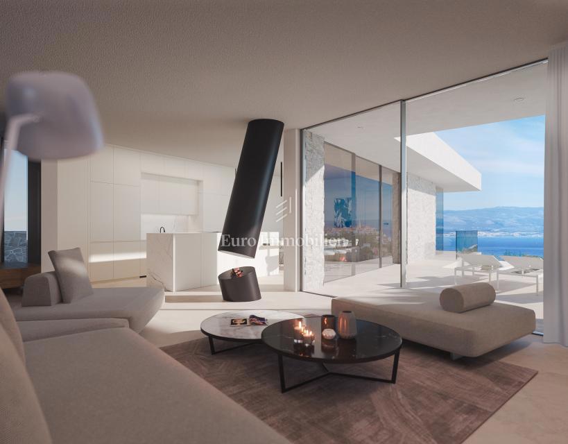 Terreno con vista mare con permesso per una villa a Vrbnik