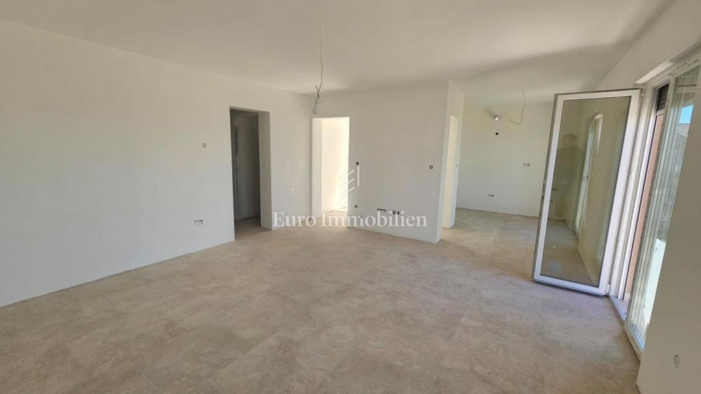 Crikvenica - appartamento al piano terra in un nuovo edificio vicino al centro