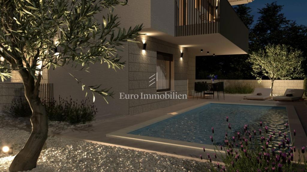 Malinska - casa nuova di qualità con piscina