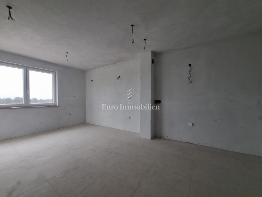 Parenzo - nuovo appartamento, edificio con ascensore