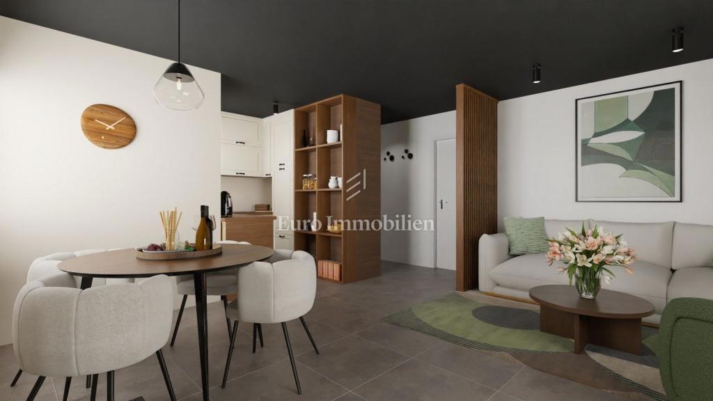 Parenzo - nuovo appartamento, edificio con ascensore
