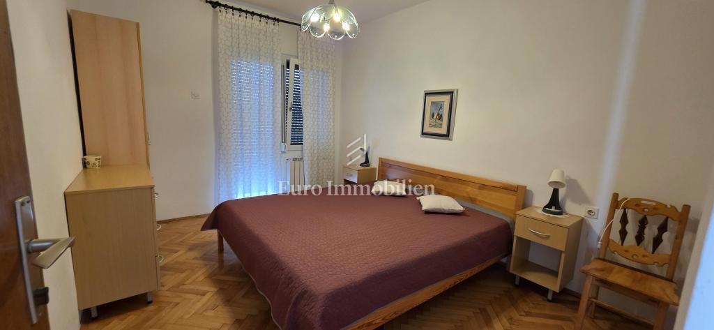 Casa con vista mare e due garage - Klenovica