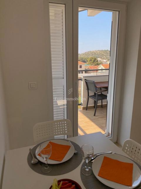 Tisno - Appartamento con giardino e vista mare