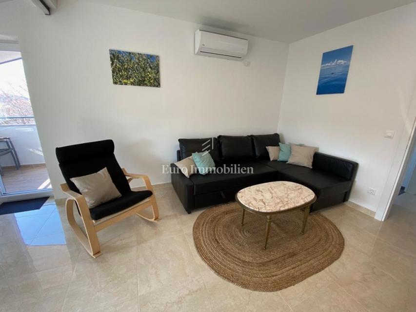 Tisno - Appartamento con giardino e vista mare