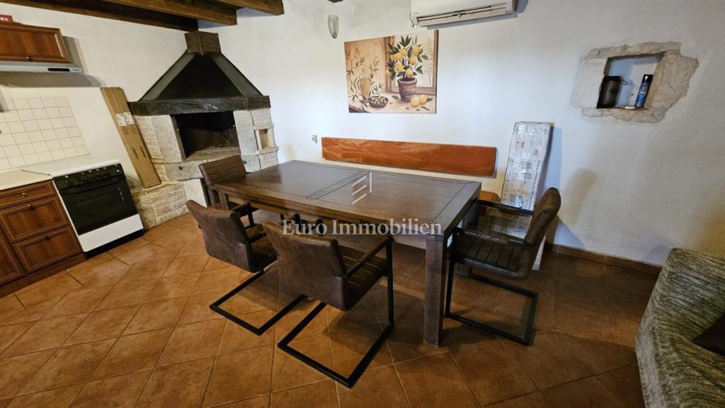 Parenzo - casa in pietra con piscina