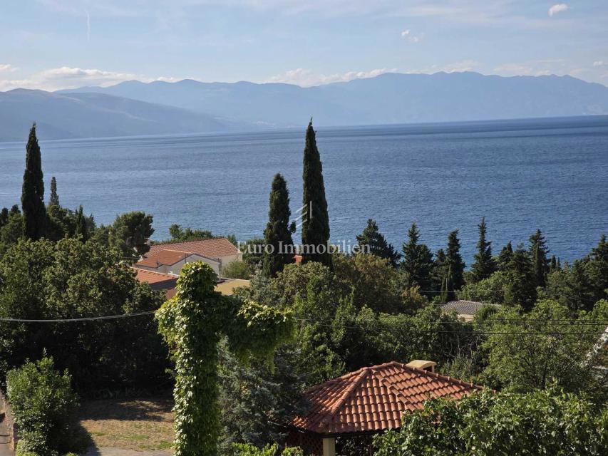 Novi Vinodolski - appartamento a 150 metri dal mare