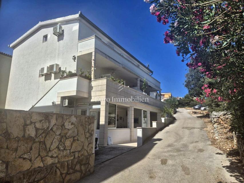 Rogoznica - appartamento 2a fila dal mare