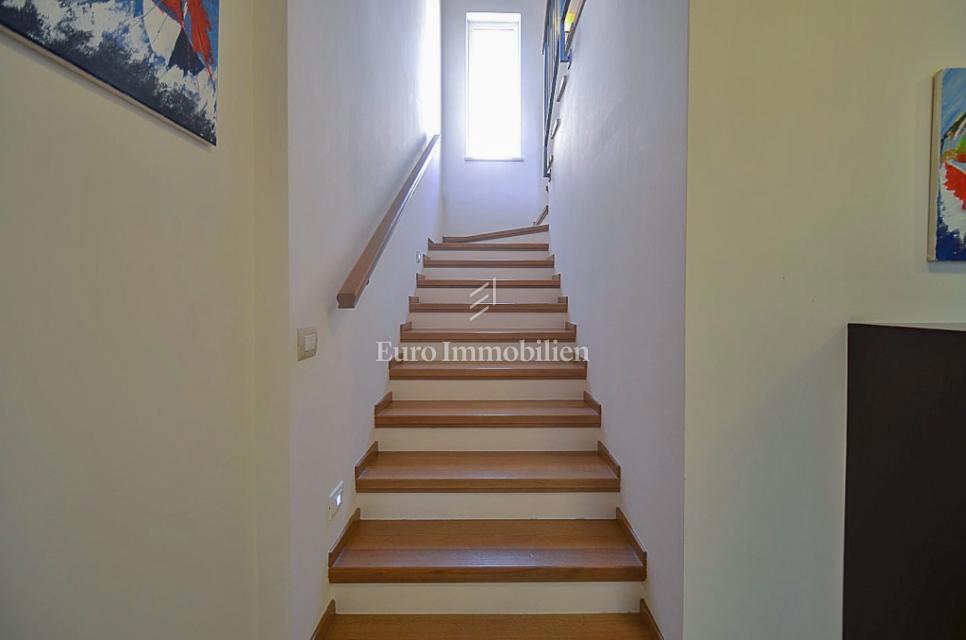 Istria, Cittanova - casa con piscina