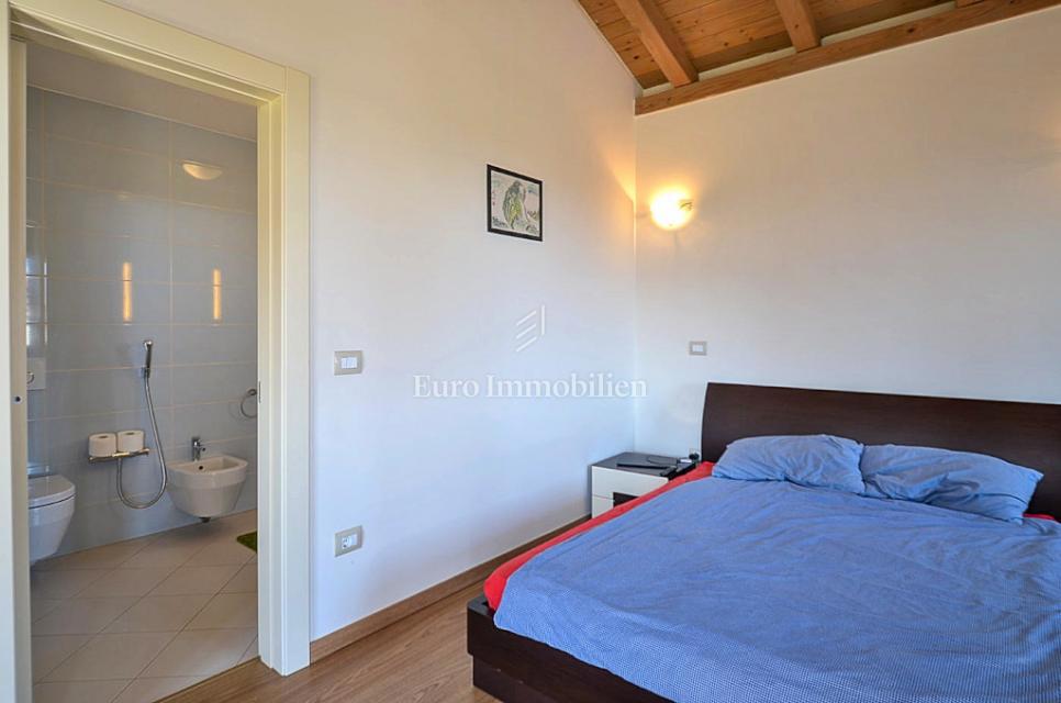 Istria, Cittanova - casa con piscina