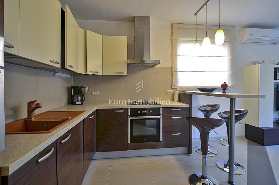 Istria, Cittanova - casa con piscina