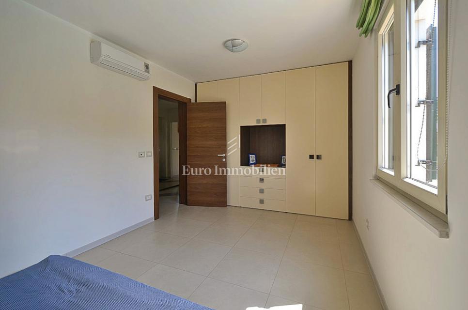 Istria, Cittanova - casa con piscina