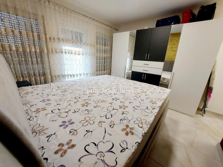 MEDOLINO! Spazioso appartamento con tre camere da letto!