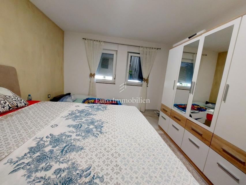 MEDOLINO! Spazioso appartamento con tre camere da letto!