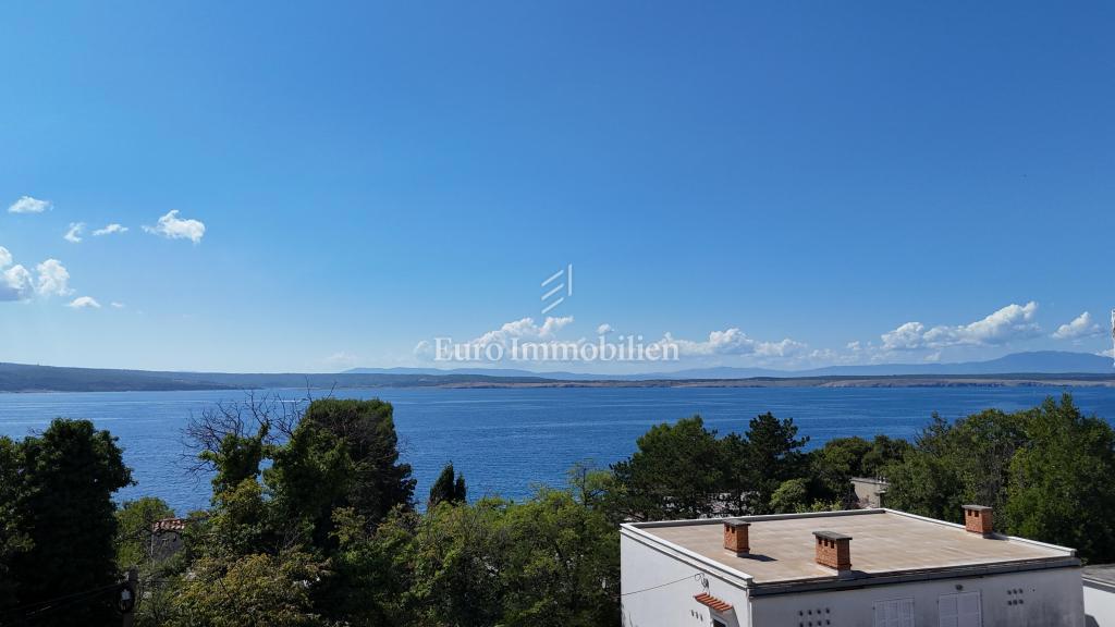 Crikvenica, appartamento con garage e ampio giardino, a soli 60 m dal mare