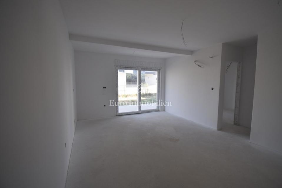 Vodice, Appartamento Moderno A2 in una Nuova Costruzione