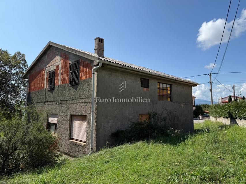 Drenova, Rijeka – Casa indipendente in una zona tranquilla