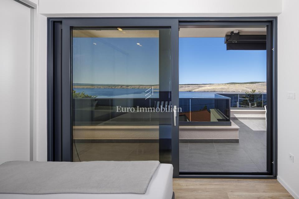 Jadranovo, Casa moderna vicino al mare