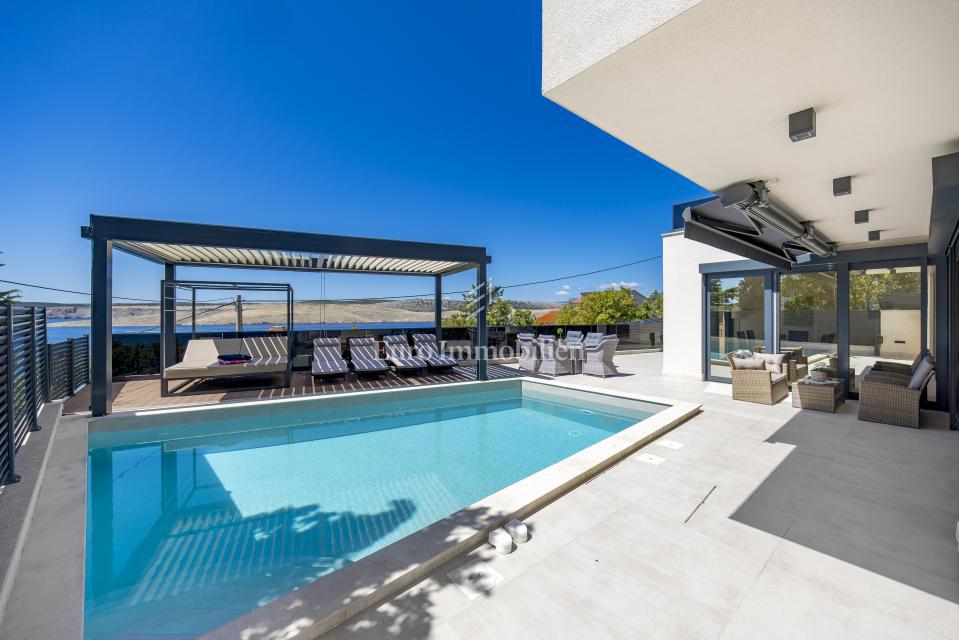 Jadranovo, Casa moderna vicino al mare