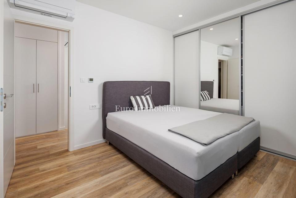 Jadranovo, Casa moderna vicino al mare