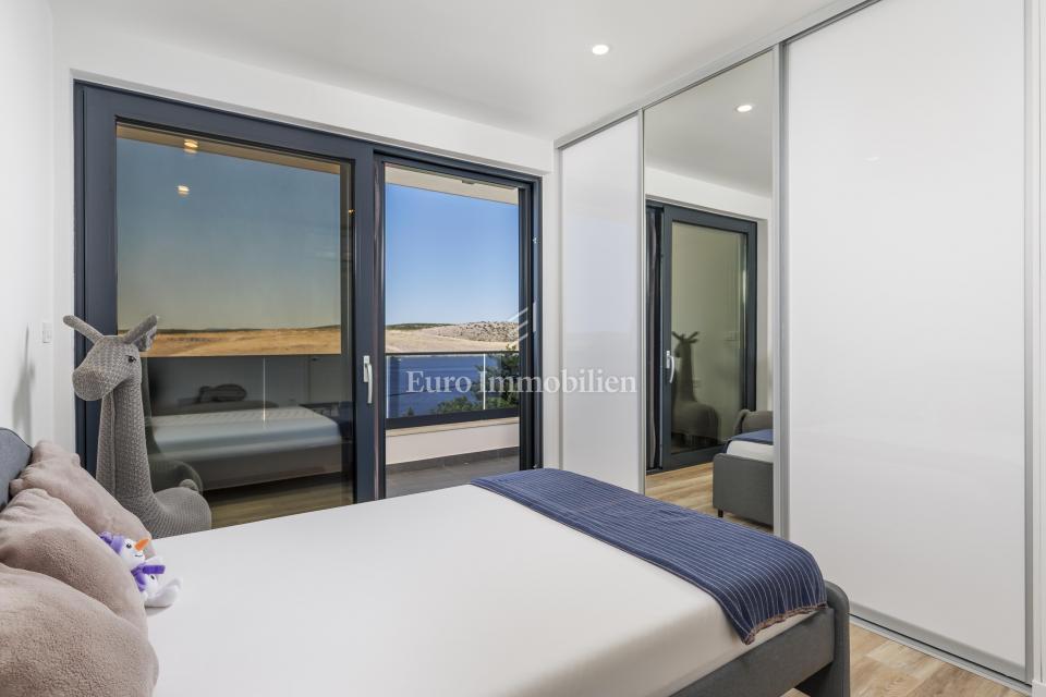 Jadranovo, Casa moderna vicino al mare