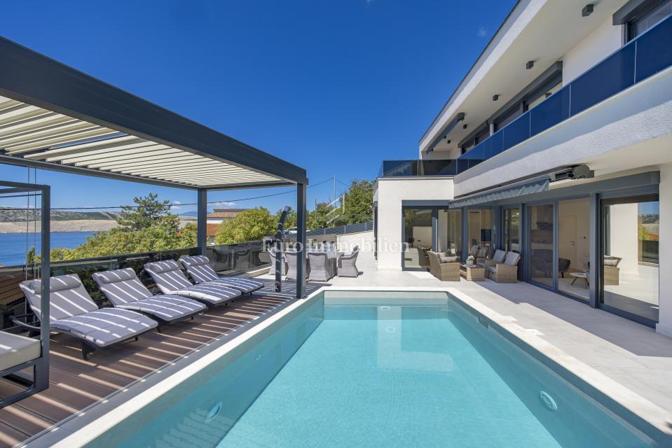 Jadranovo, Casa moderna vicino al mare