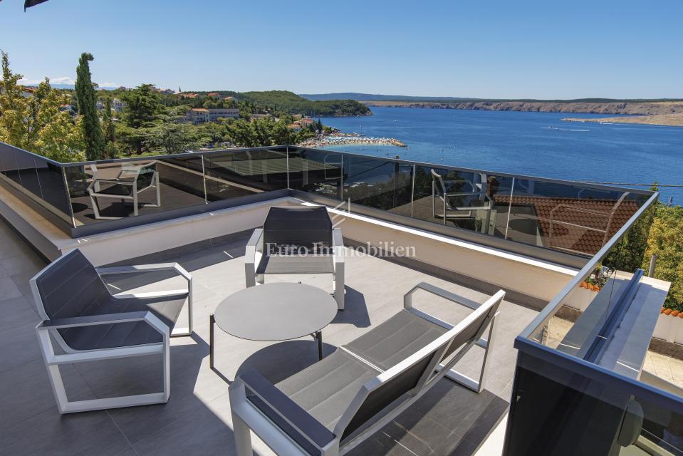 Jadranovo, Casa moderna vicino al mare