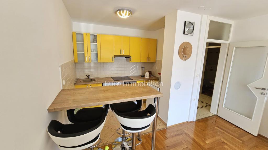 Crikvenica, Appartamento con Loggia e Vista Mare