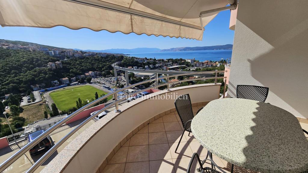 Crikvenica, Appartamento con Loggia e Vista Mare