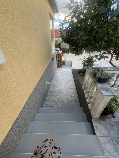 Casa arredata a 400 m dal mare