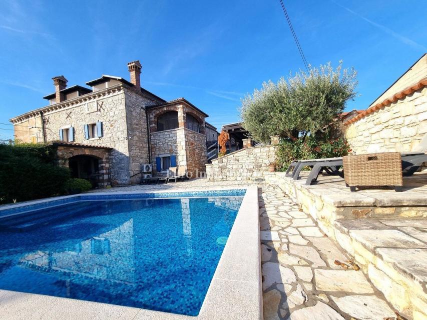 Casa in pietra con piscina e wellness vicino Parenzo