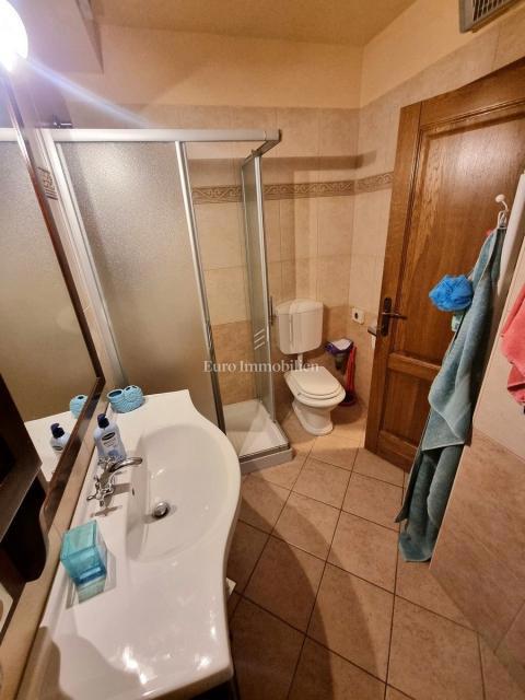 Casa in pietra con piscina e wellness vicino Parenzo