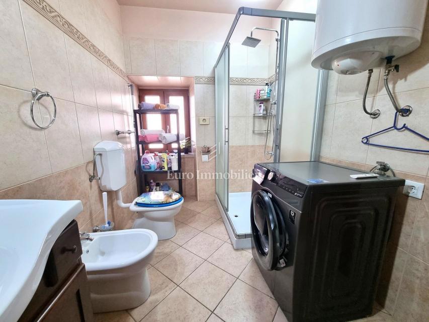 Casa in pietra con piscina e wellness vicino Parenzo