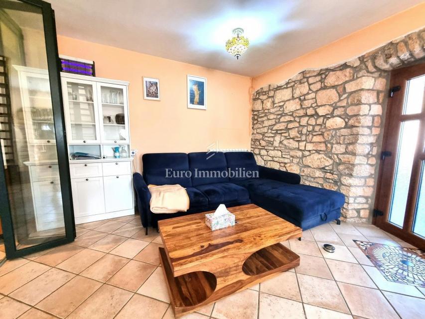 Casa in pietra con piscina e wellness vicino Parenzo