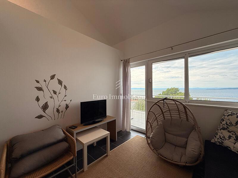 Due appartamenti in prima fila al mare a Baška Voda