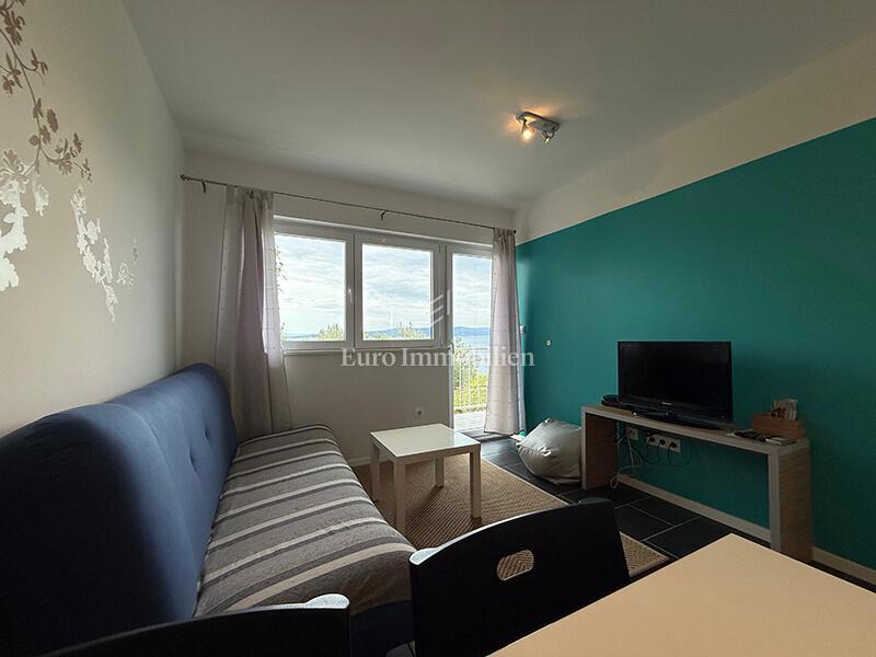 Due appartamenti in prima fila al mare a Baška Voda