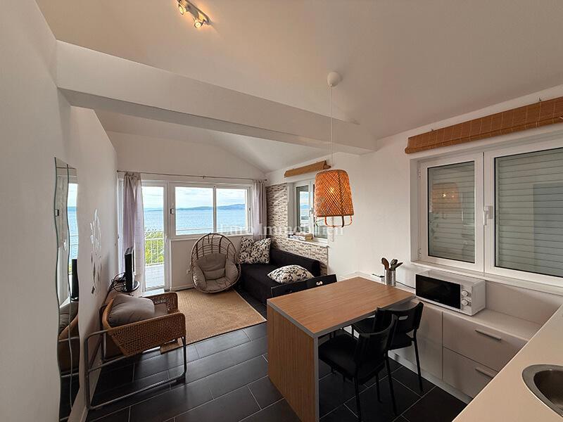 Due appartamenti in prima fila al mare a Baška Voda