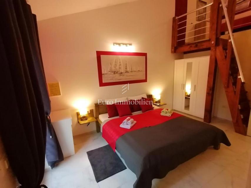 Casa indipendente in campagna con ampio terreno