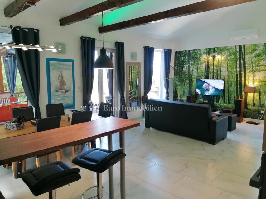 Casa indipendente in campagna con ampio terreno